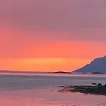 Semesterbostad Strandvoll Haven