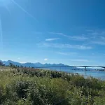 Semesterbostad Strandvoll Haven *