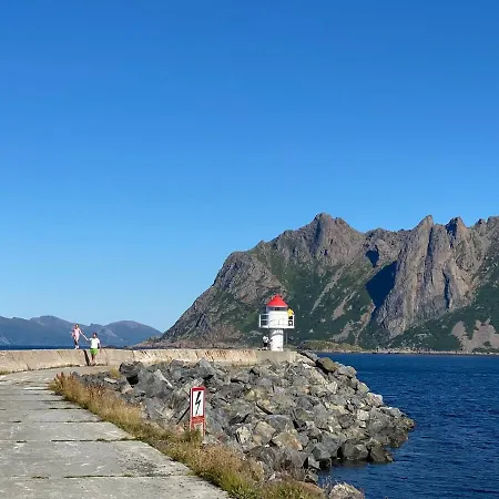 Feriehus Strandvoll Haven Sortland