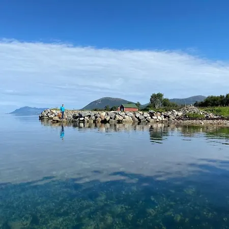 Strandvoll Haven Feriehus Sortland