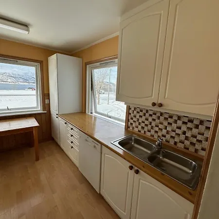 Holiday home Strandvoll Haven